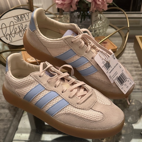 🆕 Adidas Barreda Decode Women's Beige and Light Blue Sneakers. BRAND NEW w/o box - Picture 4 of 11